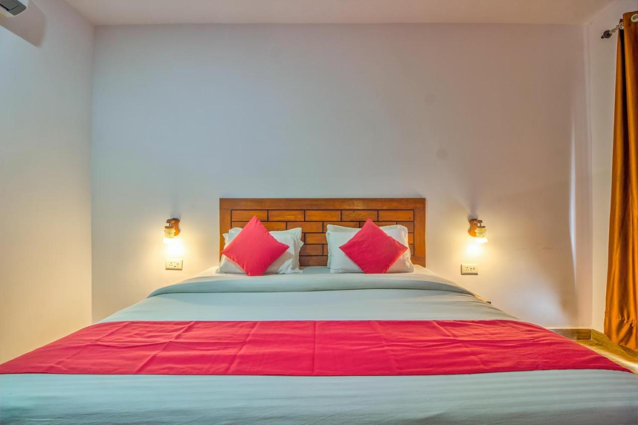 Beach Doorz Hotel Baga Luaran gambar